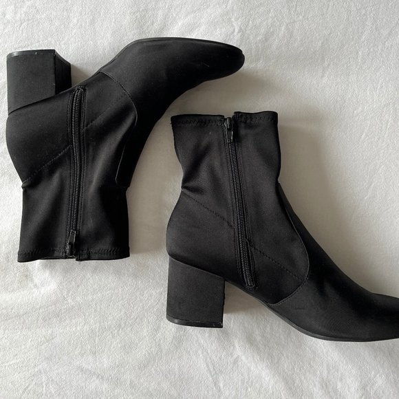 Unisa Black Ankle Boots - Picture 4 of 5